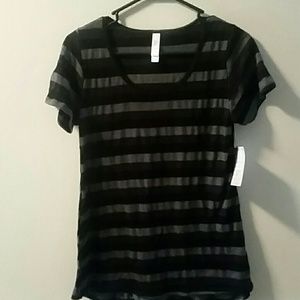 Lularoe XS Black and Gray Classic Tee